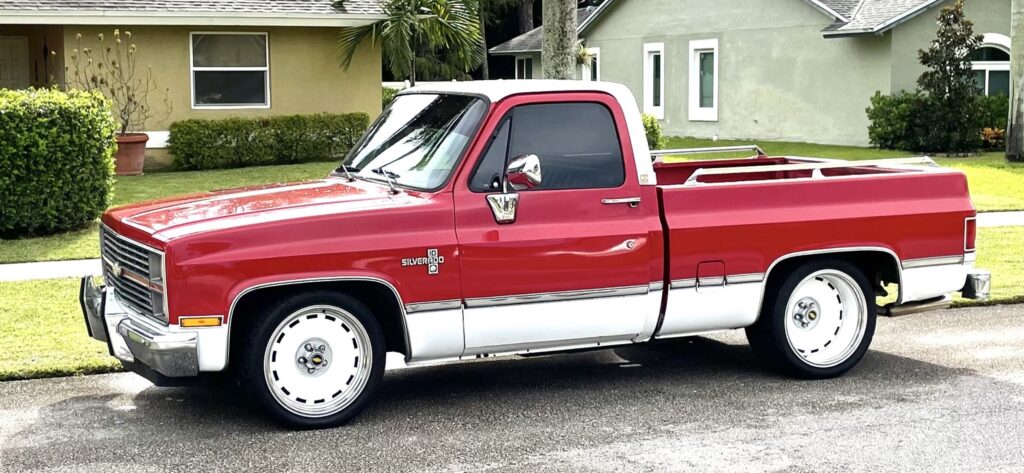 RED 1984 Chevy c10 IMAGE